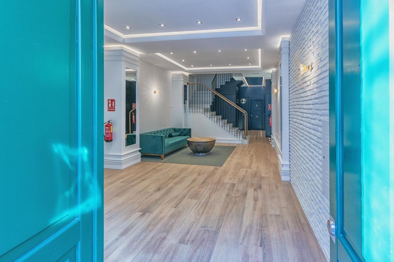 Livemalaga Centro Suites Екстериор снимка